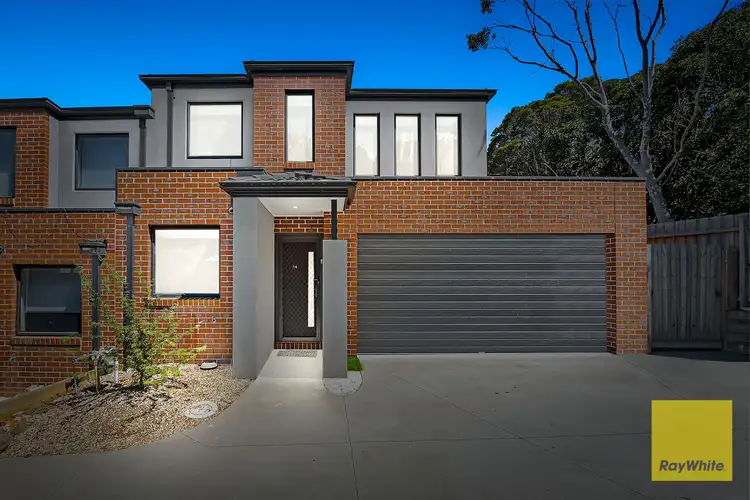 Main view of Homely townhouse listing, 34 Innes Court, Berwick VIC 3806
