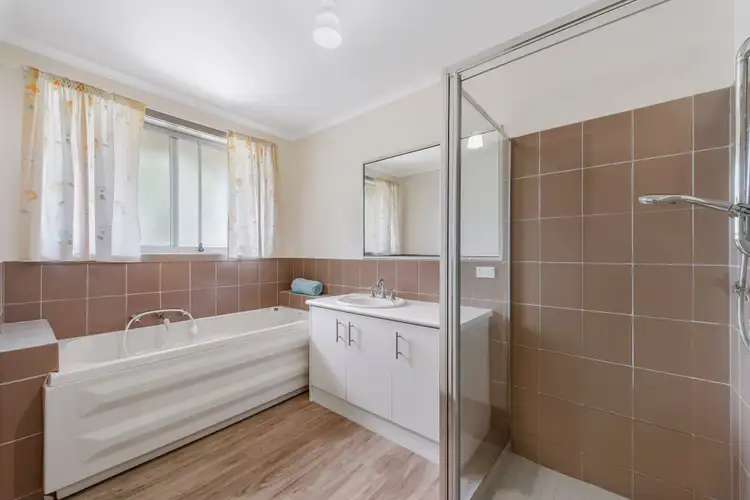 Sixth view of Homely house listing, 3 Caprice Court, Keilor Downs VIC 3038