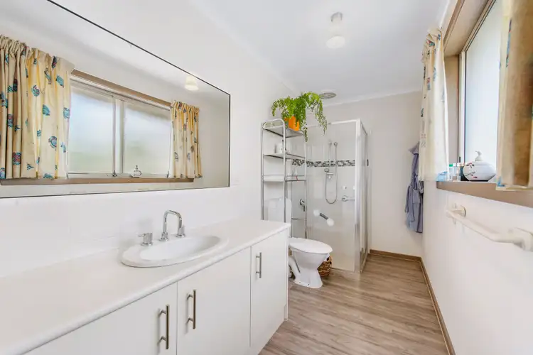 Seventh view of Homely house listing, 3 Caprice Court, Keilor Downs VIC 3038