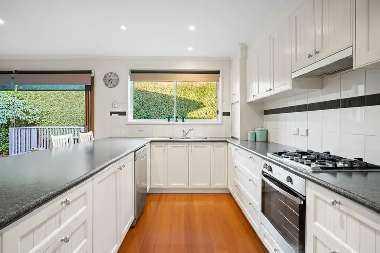 Fifth view of Homely house listing, 10 Crabtree Court, Bundoora VIC 3083