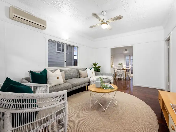 Third view of Homely house listing, 33 Parkview Avenue, Wynnum QLD 4178