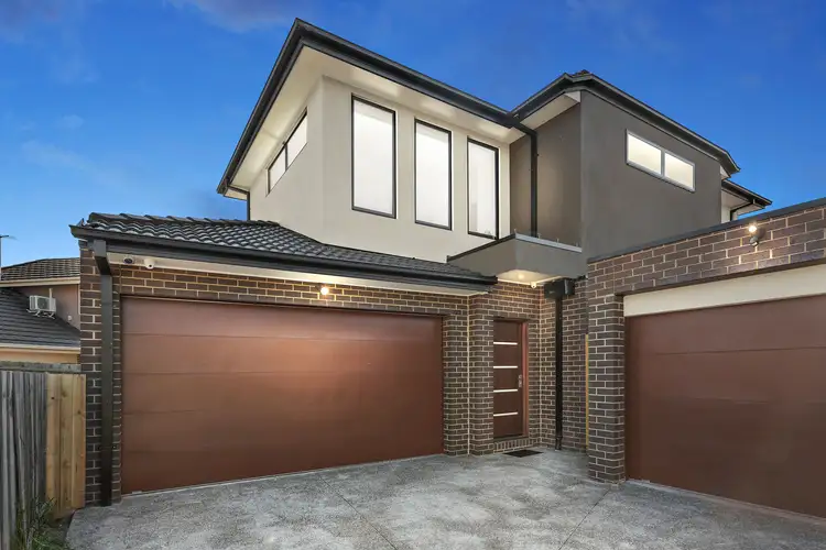 Main view of Homely townhouse listing, 2/5 Moorong Street, Chadstone VIC 3148