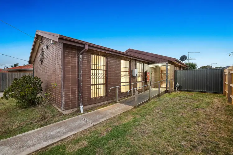 16 Gobur Court, Meadow Heights VIC 3048
