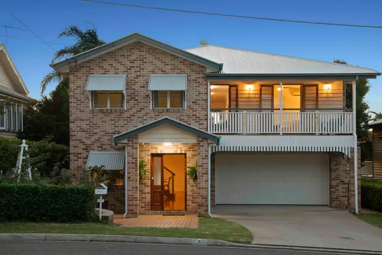 1 Biarra Street, Yeerongpilly QLD 4105