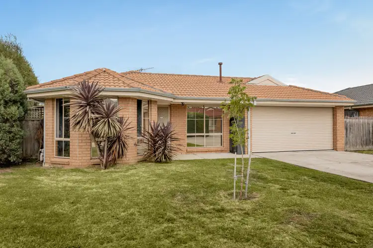 6 Marisa Place, Pakenham VIC 3810