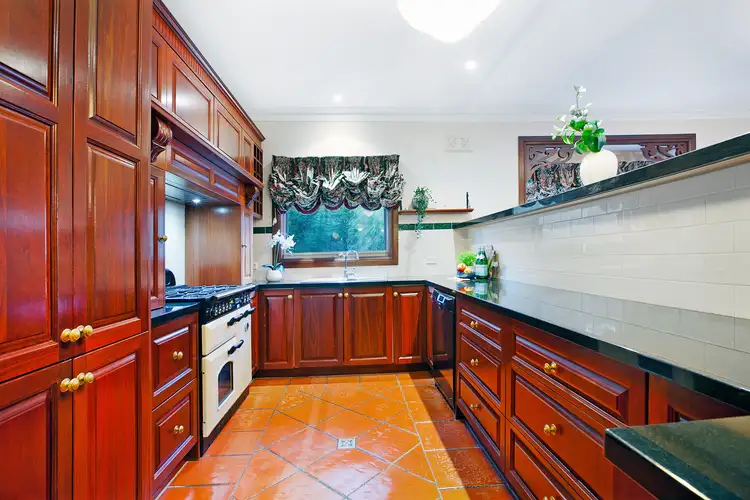 Second view of Homely house listing, 6 Mirbelia Crescent, Mill Park VIC 3082