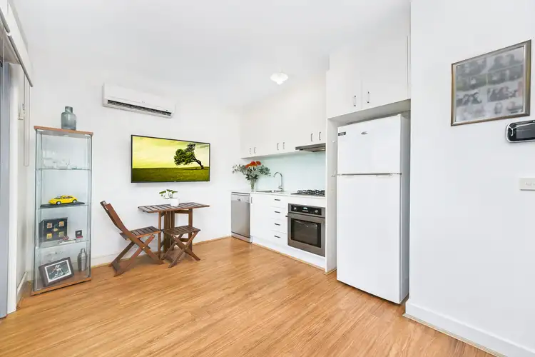 Fifth view of Homely apartment listing, 8/1424 Centre Road, Clayton South VIC 3169