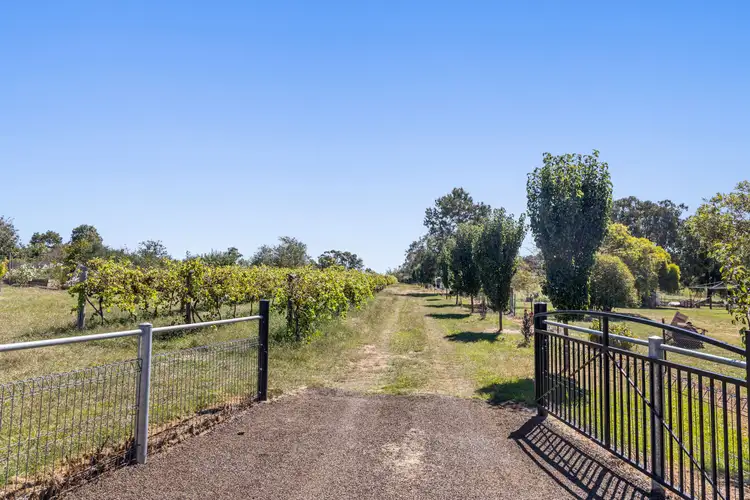 8 Harrow Lane, Yass NSW 2582