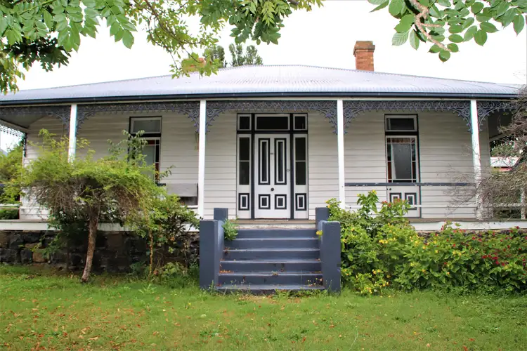 82 Macquarie, Glen Innes NSW 2370