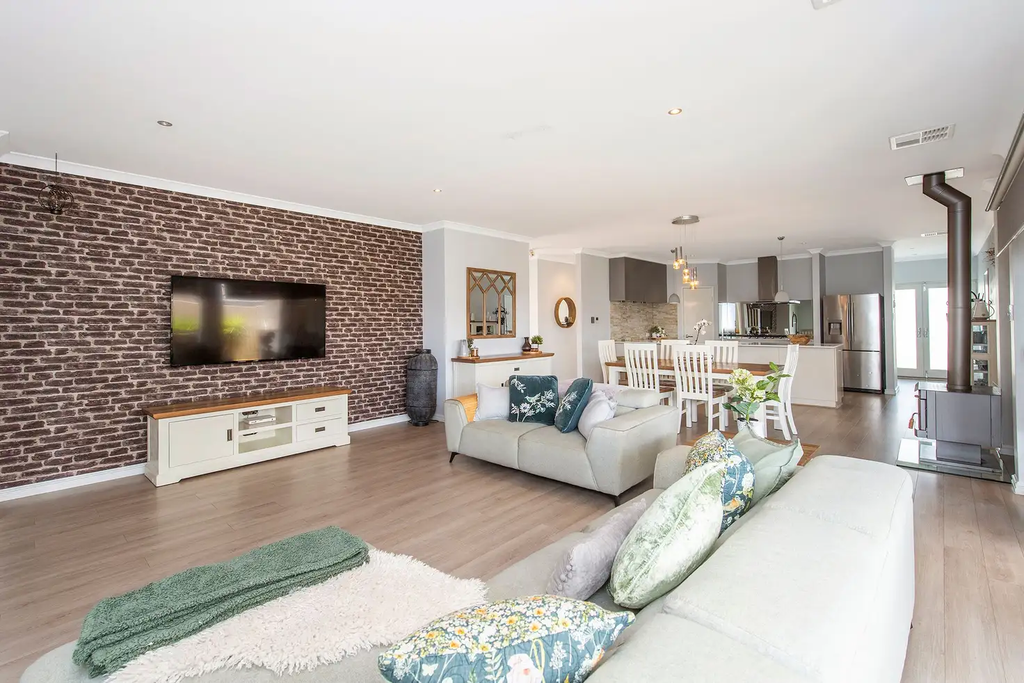 Main view of Homely house listing, 17 Camrose Parkway, Baldivis WA 6171