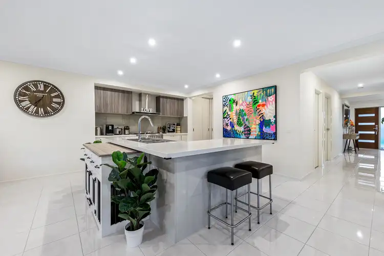 Fourth view of Homely house listing, 2 English Avenue, Scoresby VIC 3179