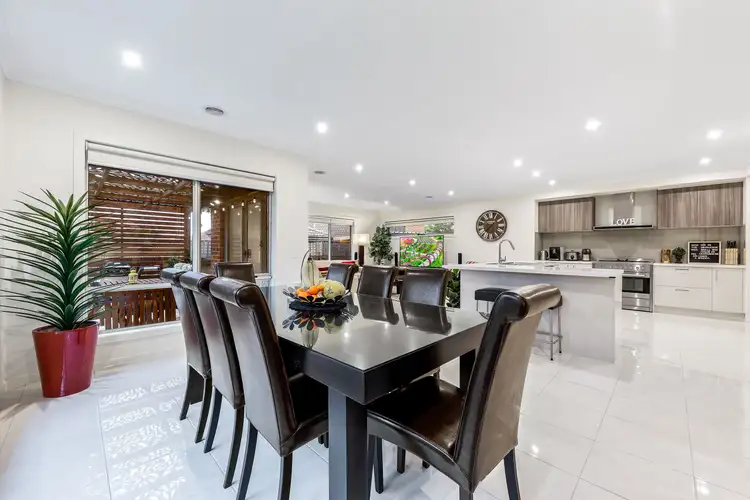 Sixth view of Homely house listing, 2 English Avenue, Scoresby VIC 3179