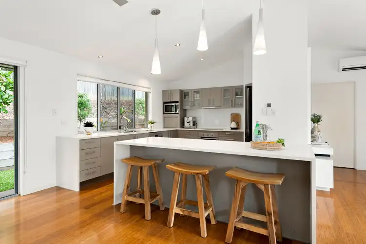 Sixth view of Homely house listing, 2 Sundown Close, Tanawha QLD 4556