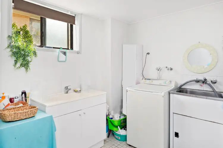 Fifth view of Homely unit listing, 2/27 White Street, Southport QLD 4215