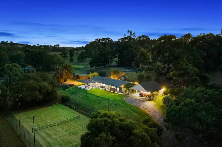 170 Broadbent Road, Paris Creek SA 5201