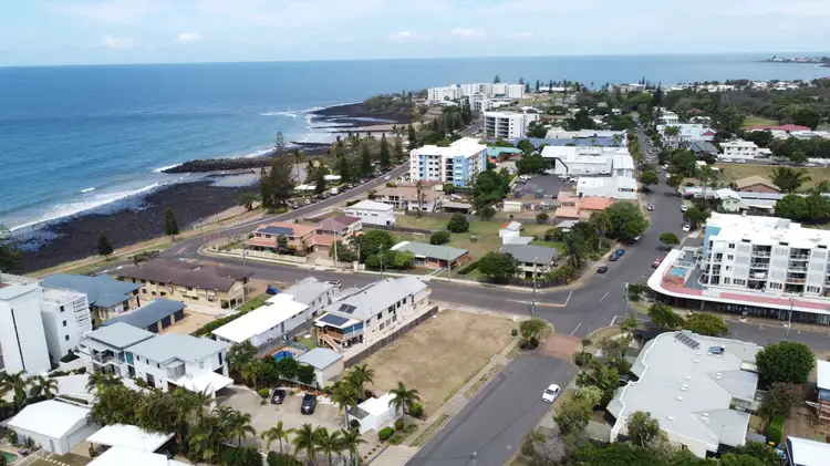 6 Whalley Street, Bargara QLD 4670