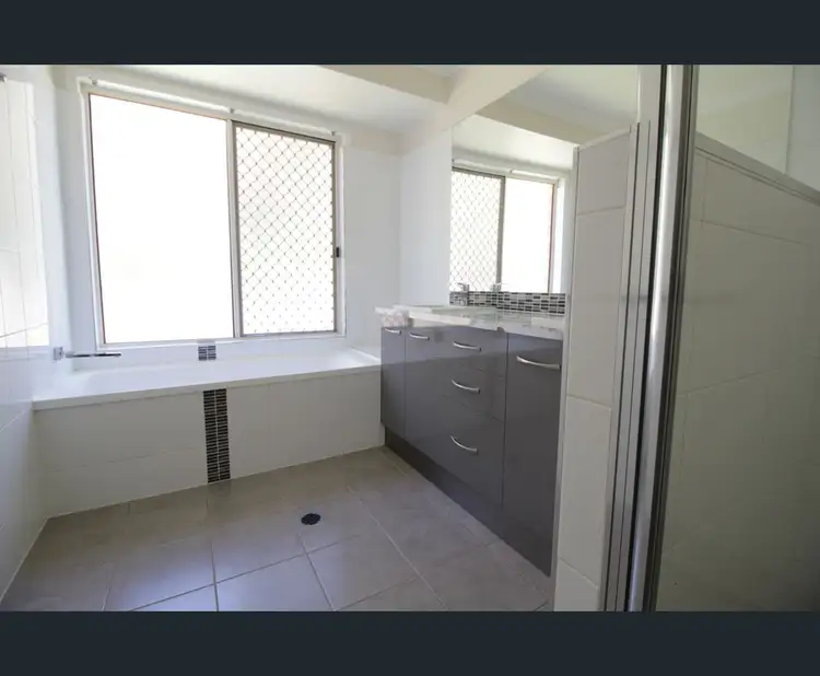 Sixth view of Homely house listing, 16 Batavia Court, Emerald QLD 4720