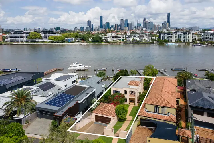16 Scott Street, Hawthorne QLD 4171