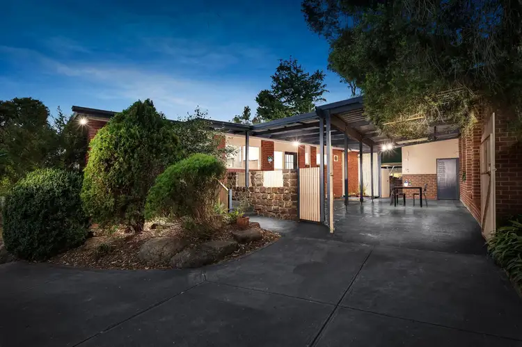 74 Broad Gully Road, Diamond Creek VIC 3089