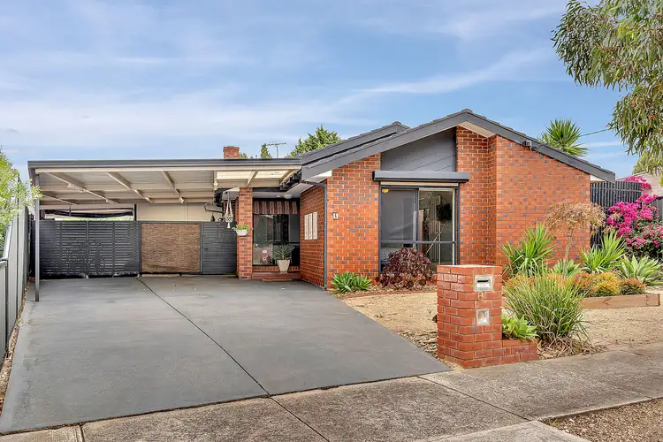 Second view of Homely house listing, 6 Gillingham Crescent, Craigieburn VIC 3064
