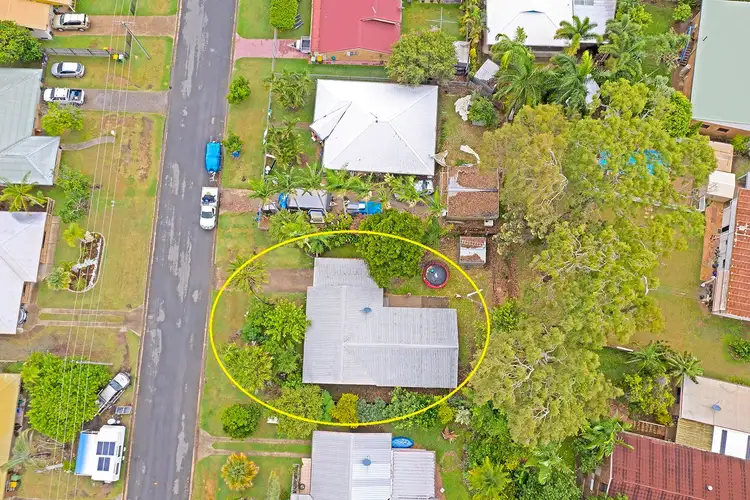 Third view of Homely house listing, 15 Joyce Avenue, Lammermoor QLD 4703