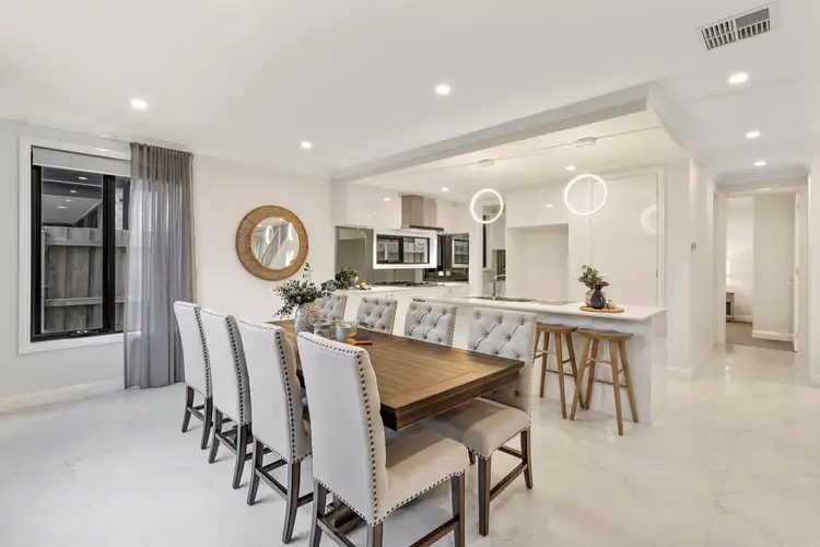 Fifth view of Homely house listing, 2 Wildwood Place, Mulgrave VIC 3170