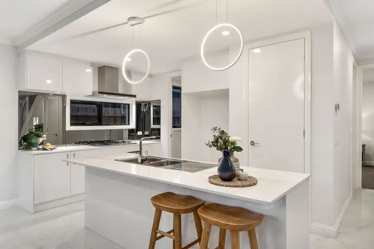 Sixth view of Homely house listing, 2 Wildwood Place, Mulgrave VIC 3170
