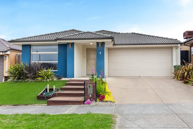 8 Tyalla Way, Pakenham VIC 3810