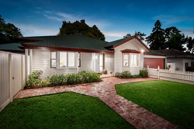 17 Parkside Street, Blackburn VIC 3130