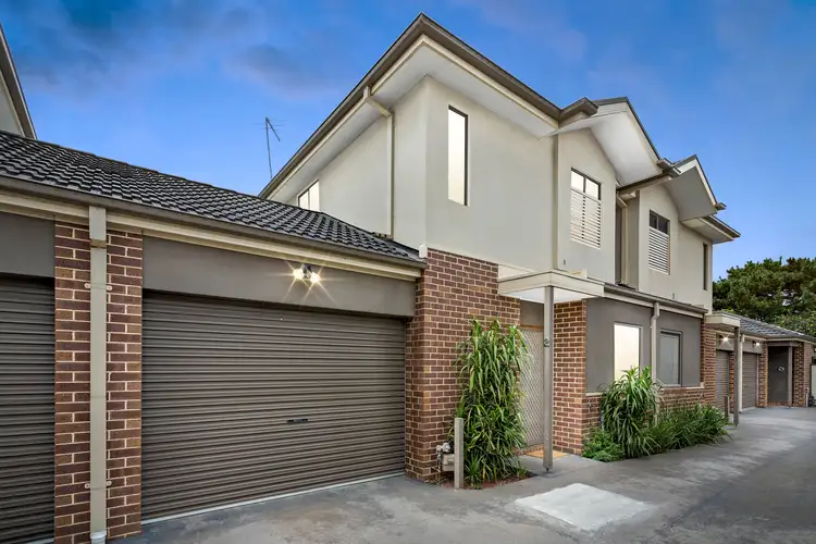 Main view of Homely townhouse listing, 2/7 Dorothy Avenue, Thomastown VIC 3074
