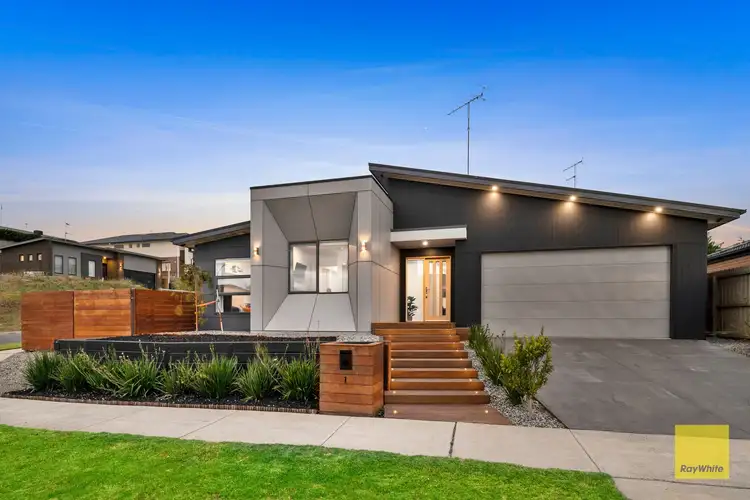 1 Carina Way, Highton VIC 3216