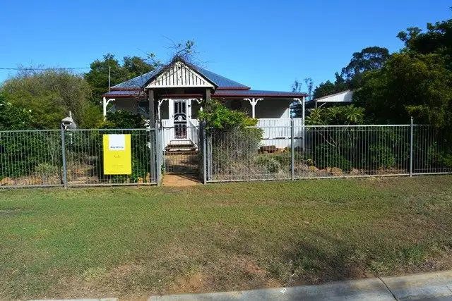 26 Hawthorn Street, Blackall QLD 4472
