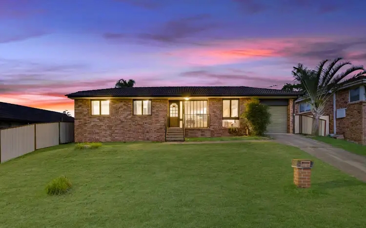 8 Marley Street, Ambarvale NSW 2560