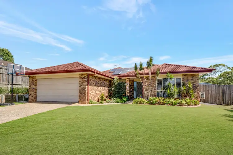 15 Hinterwood Court, Edens Landing QLD 4207