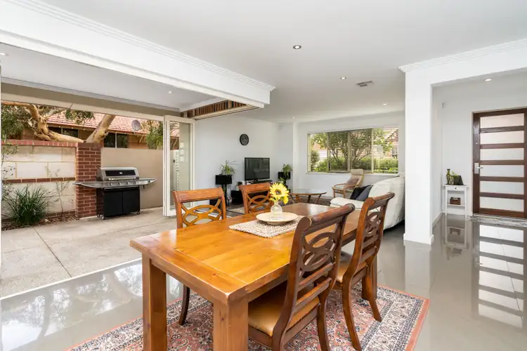 Seventh view of Homely house listing, 2 Dorset Cove, Mount Claremont WA 6010