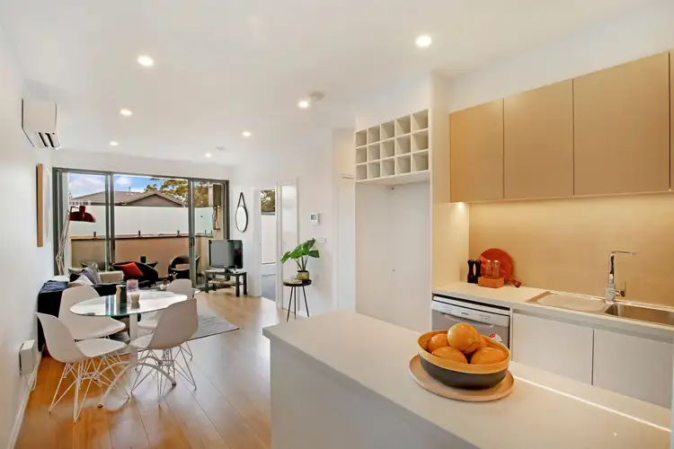 Fifth view of Homely unit listing, 5/212 Spring Street, Reservoir VIC 3073