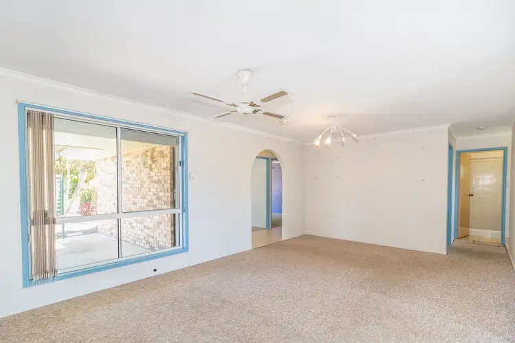Second view of Homely house listing, 7 Elliot Court, Eli Waters QLD 4655
