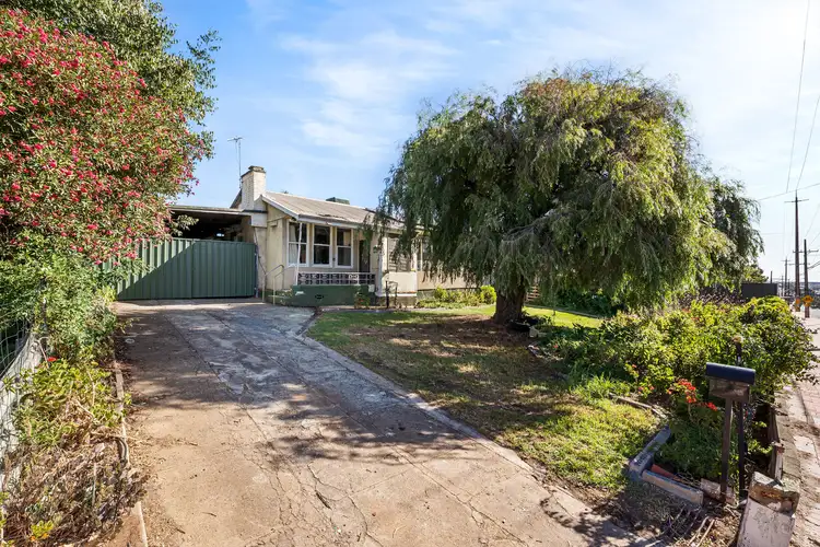 448 Grand Junction Road, Clearview SA 5085