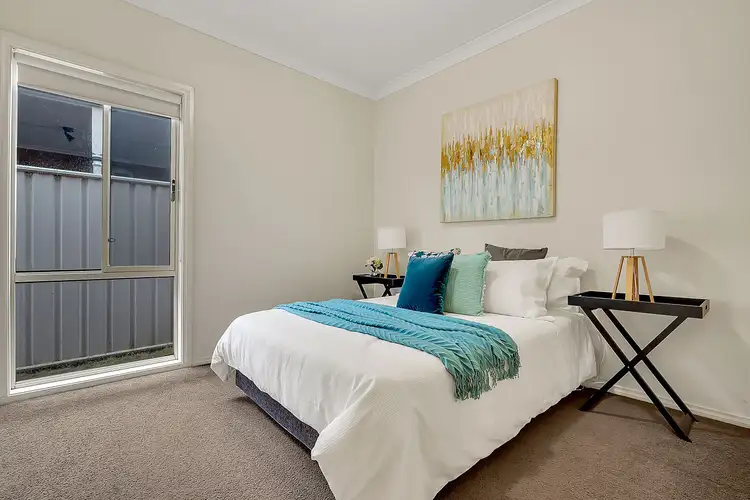 Seventh view of Homely house listing, 18 Stoneleigh Place, Craigieburn VIC 3064