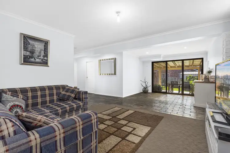 Fifth view of Homely house listing, 6 Acmena Close, Shellharbour NSW 2529