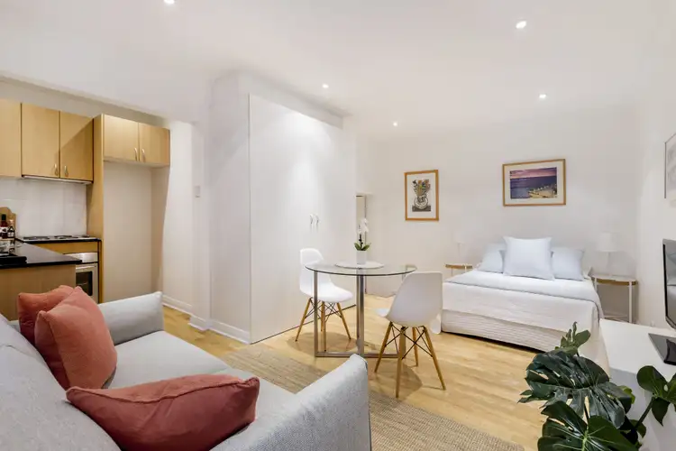 Main view of Homely studio listing, 103/9 Greenknowe Avenue, Elizabeth Bay NSW 2011