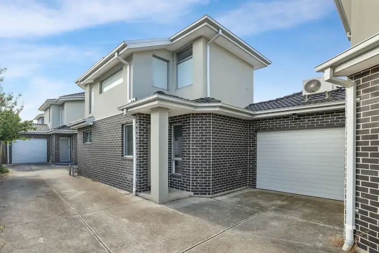2/17 Murtoa Street, Dallas VIC 3047