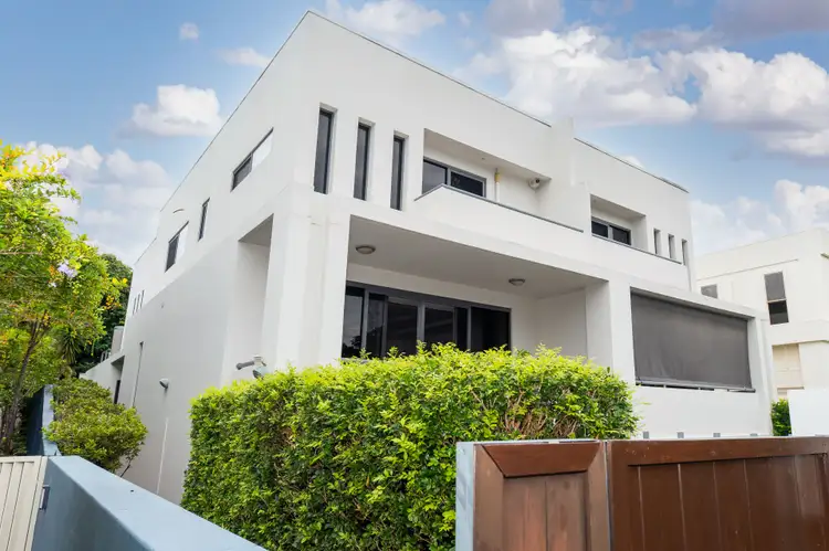 Third view of Homely semi-detached listing, 1/37 Anembo Street, Chevron Island QLD 4217