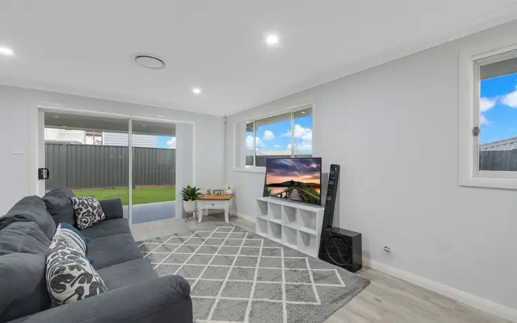 Fifth view of Homely house listing, 37 Jennings Crescent, Spring Farm NSW 2570