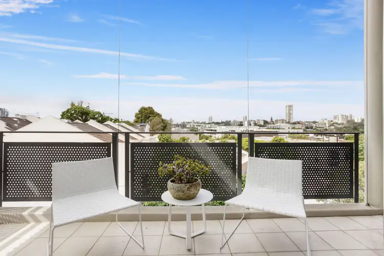 Third view of Homely apartment listing, 61/15-19 Boundary Street, Darlinghurst NSW 2010