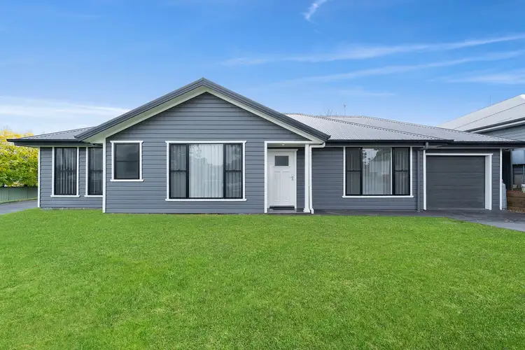 17 Burragorang Street, The Oaks NSW 2570