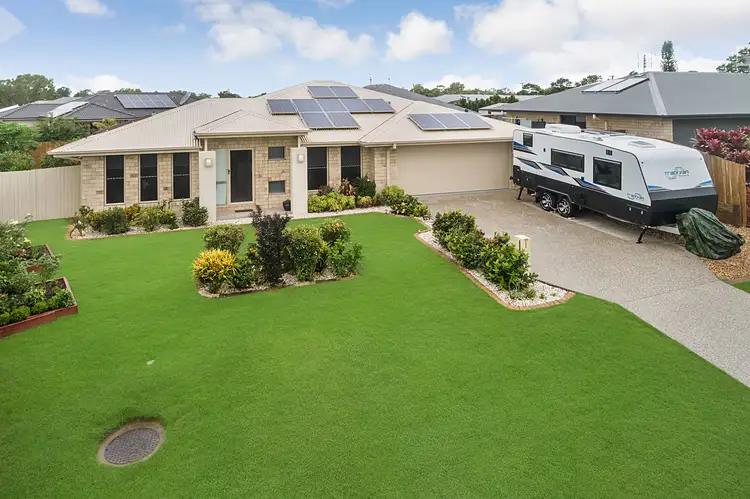 6 Pineview Drive, Beerwah QLD 4519