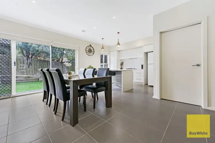 Fifth view of Homely house listing, 4 Barrier Reef Circuit, Endeavour Hills VIC 3802