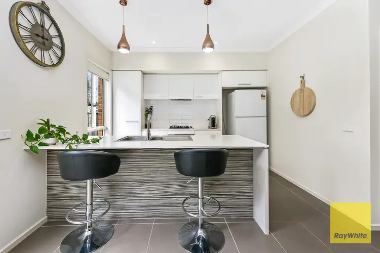 Sixth view of Homely house listing, 4 Barrier Reef Circuit, Endeavour Hills VIC 3802