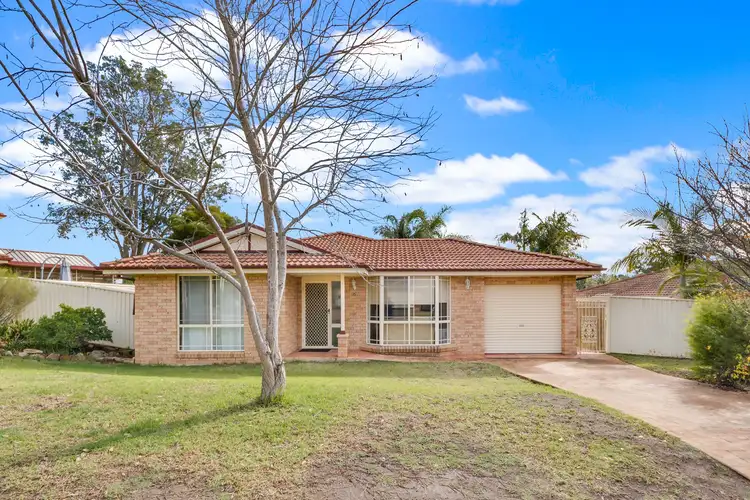 26 Withnell Crescent, St Helens Park NSW 2560